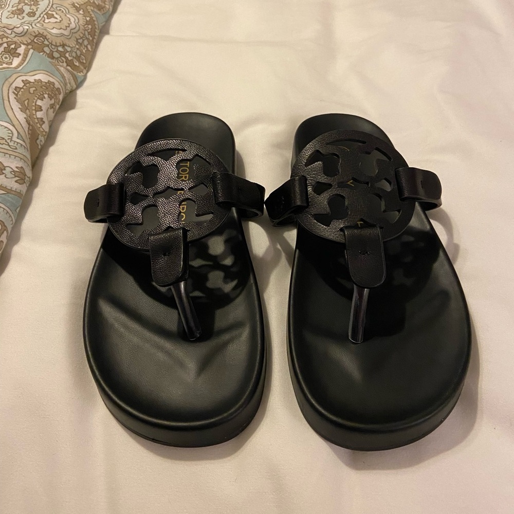 Tory Dupes nwot